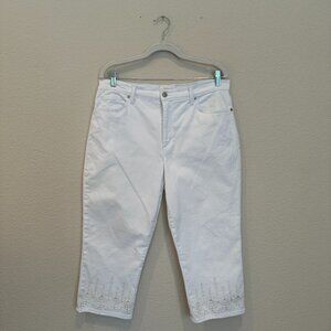 Gloria Vanderbilt All-Around Slimming Effect Amanda White Cropped Jeans